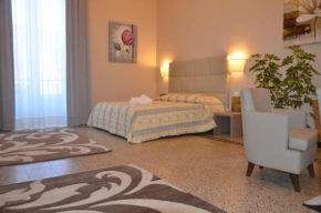 Гостиница Moonlight hotel  Катания